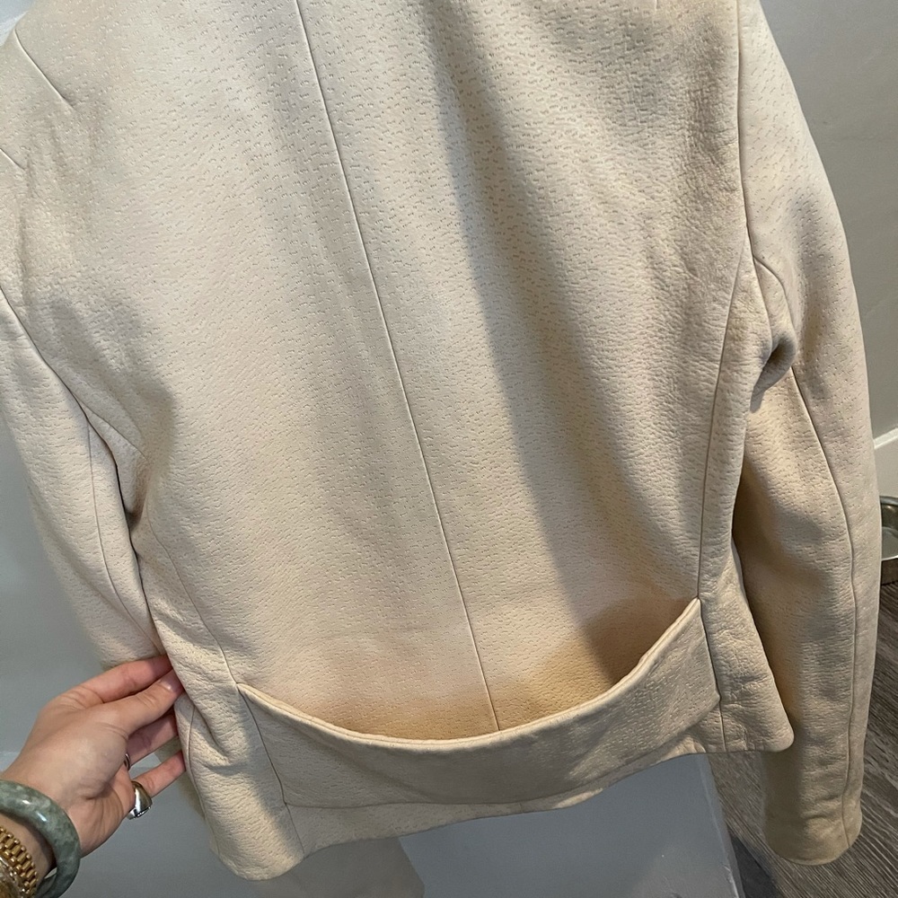 Christian Dior - Picture 9 of 9